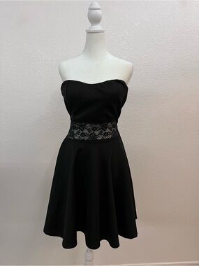 Wild Daisy Black Strapless Lace Waist Skater Dress Size Small Mini Party